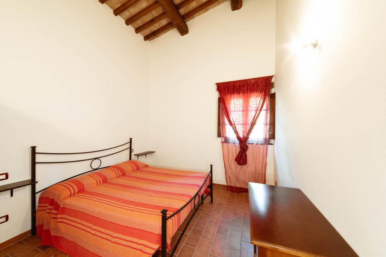 Agriturismo Le Radici Умбертиде Экстерьер фото
